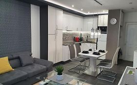 Devai-Lux Apartman Sarvar